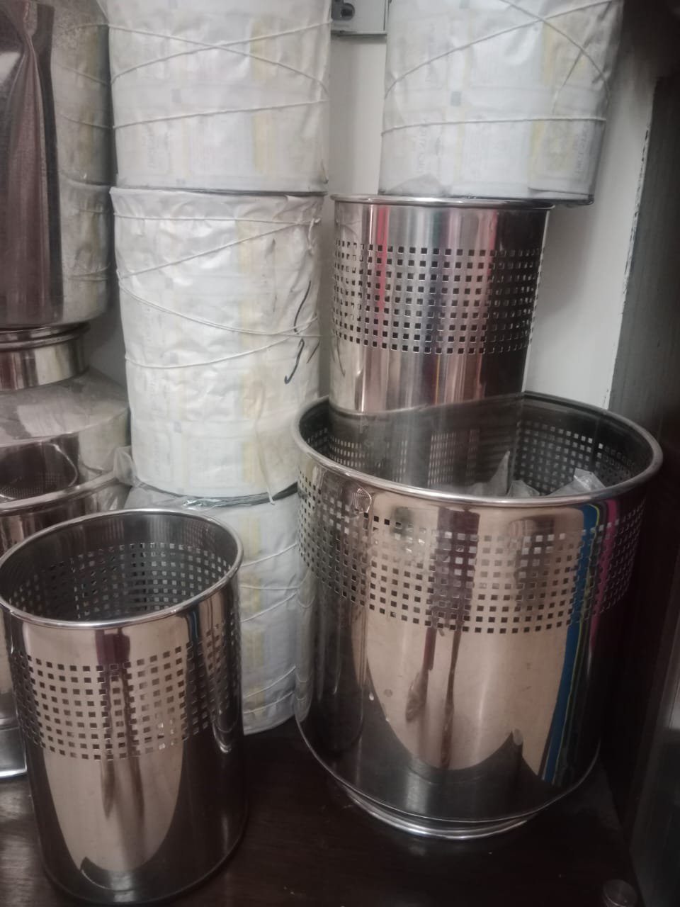 Small stainless steel planter