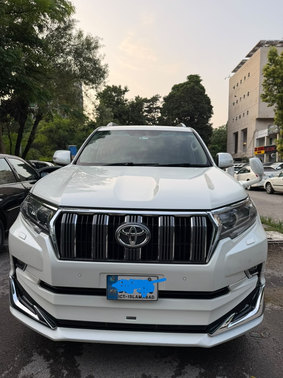 2012 Toyota Land Cruiser Prado SUV