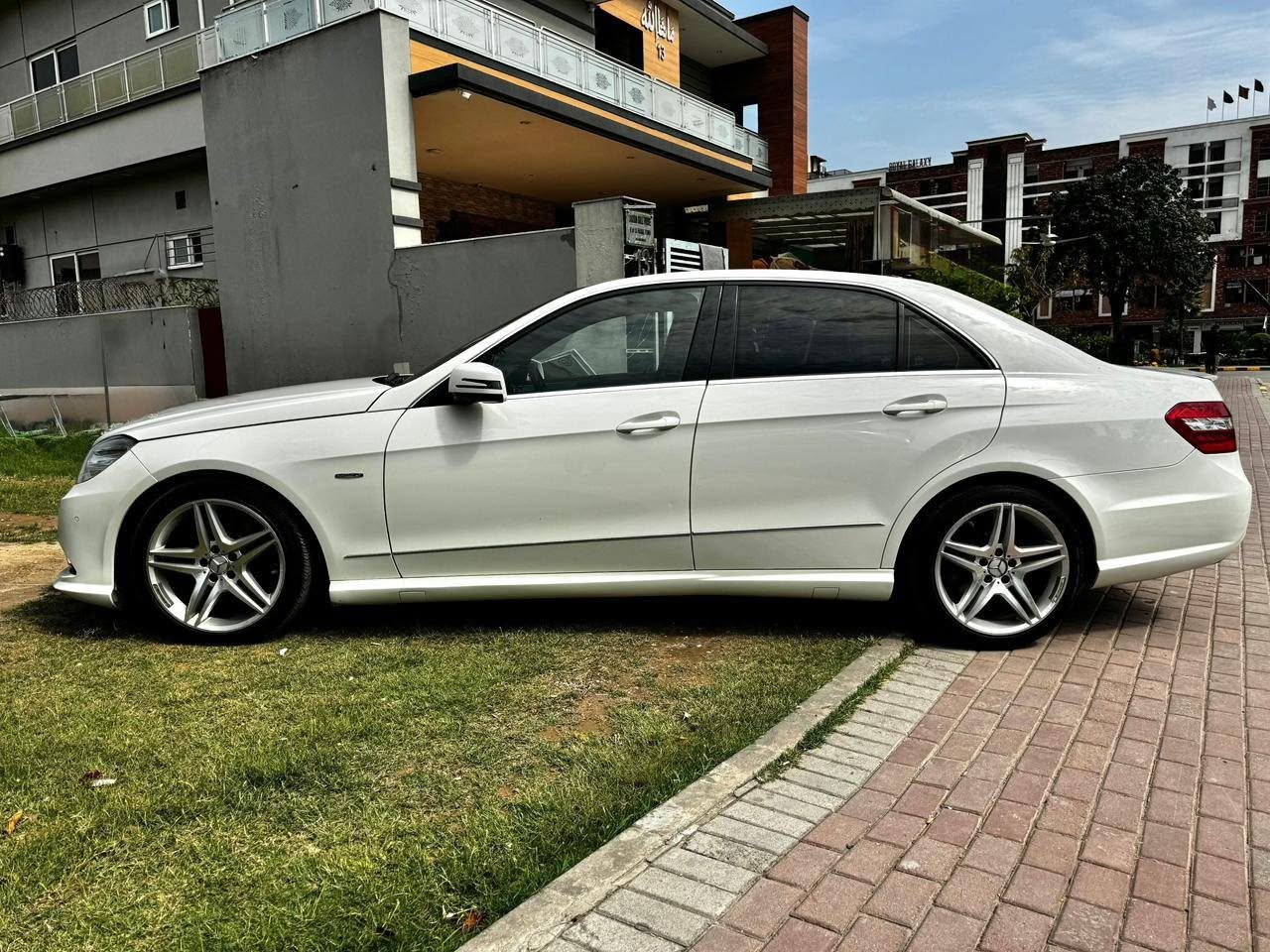 2011 Mercedes E 200 Amg