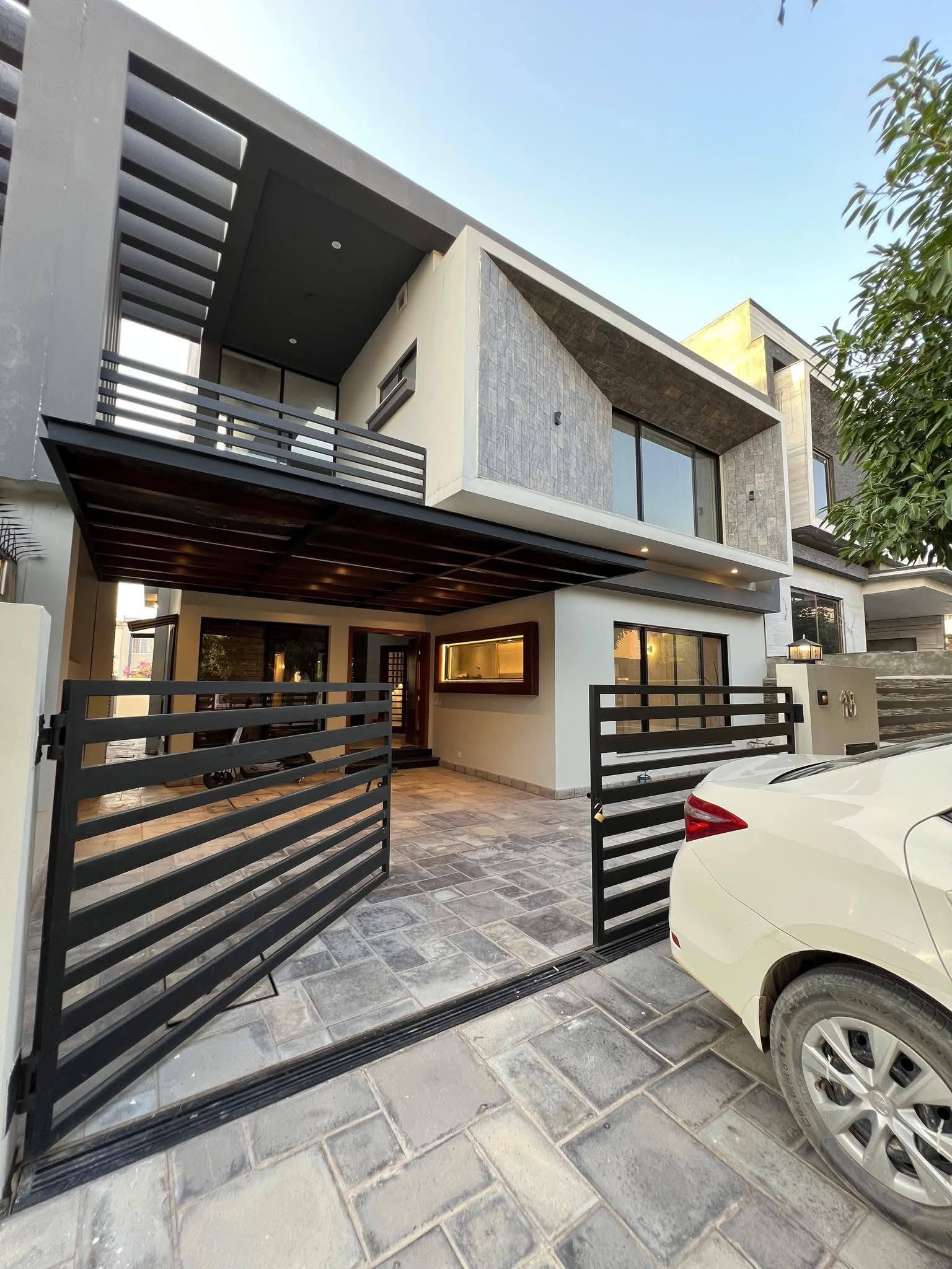 10 marla house