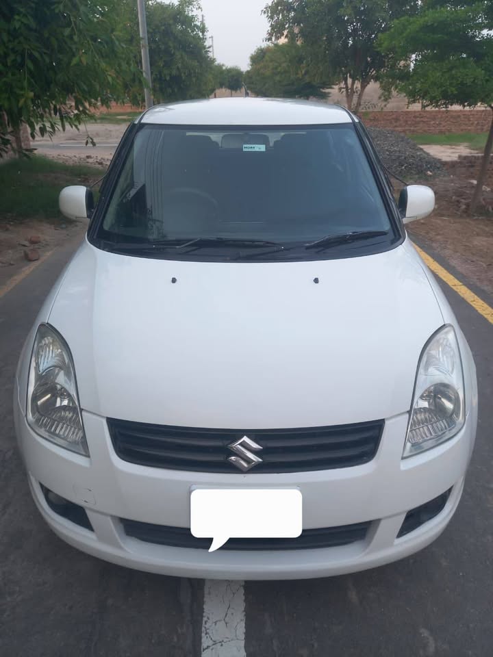 2015 Suzuki Swift DLX 1.3 navigation
