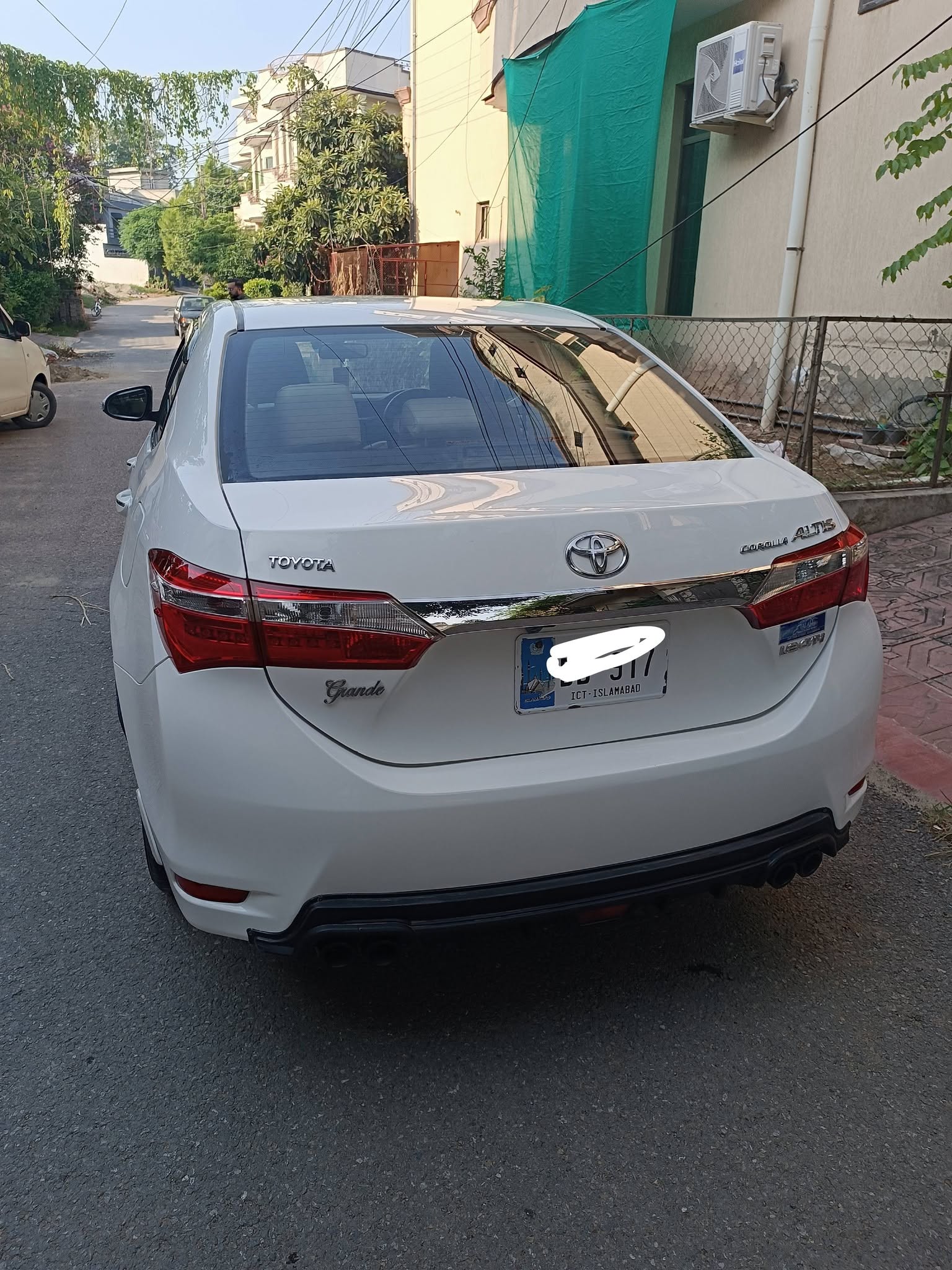 2015 Toyota Corolla Altis Grande