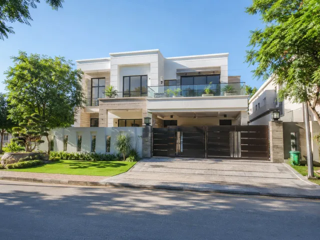 13 Marla Fully Furnished Corner House for Sale in Bahria Enclave Islamabad