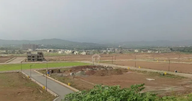 10 Marla Solid Land Plot for Sale in Bahria Enclave Sector A Street 15G/1