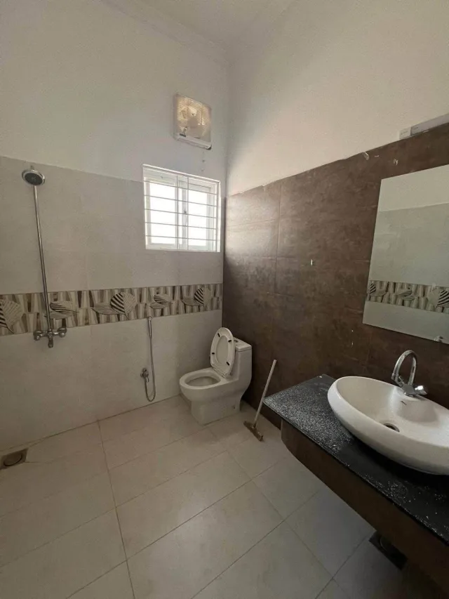 Kanal Upper Portion Available For Rent