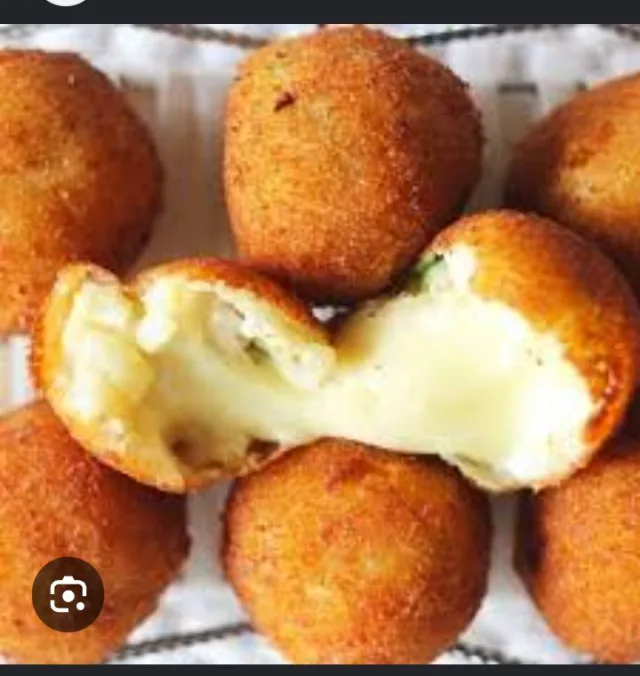 Chicken cheese balls