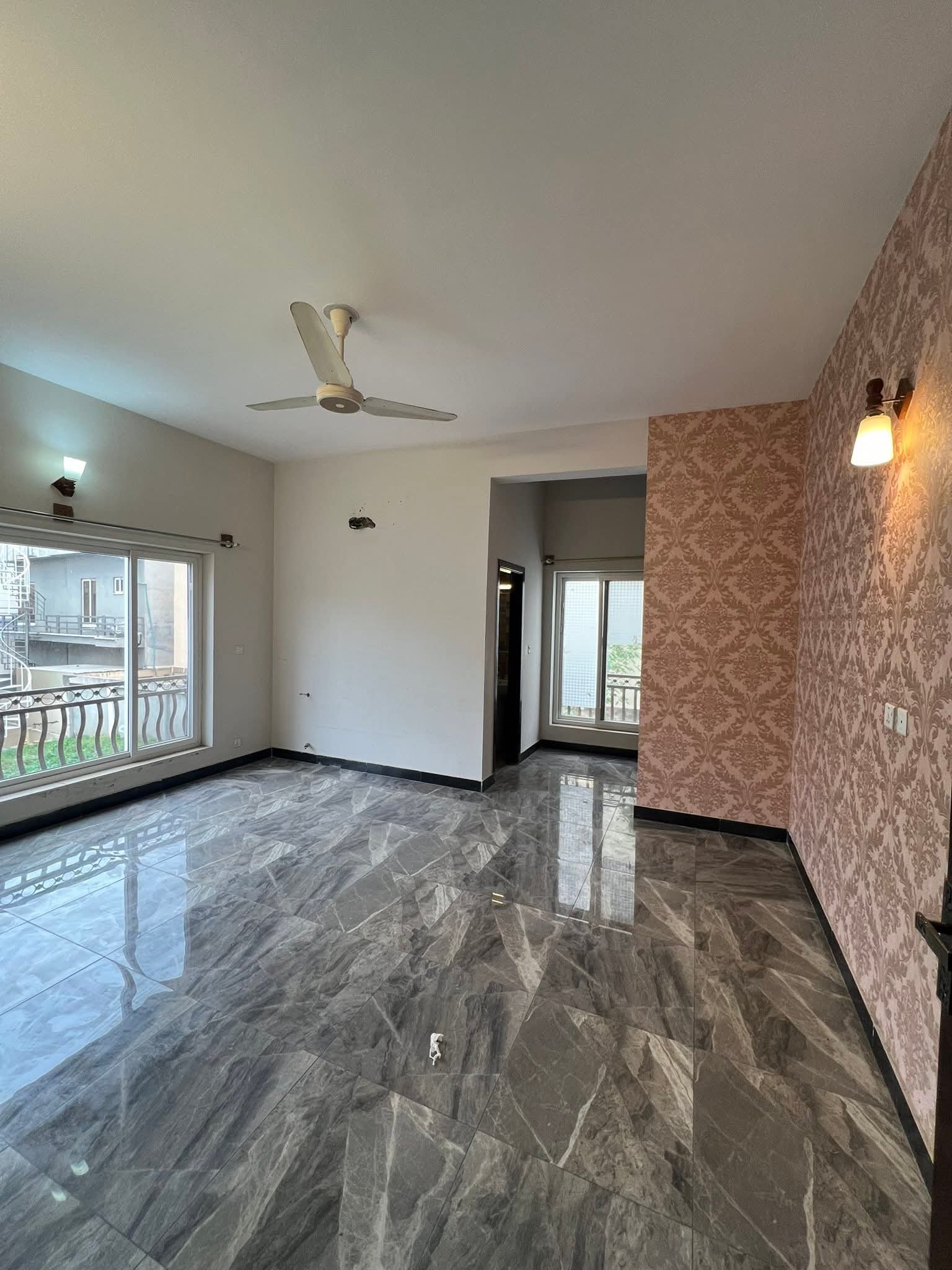 10 Marla house available for rent sector A